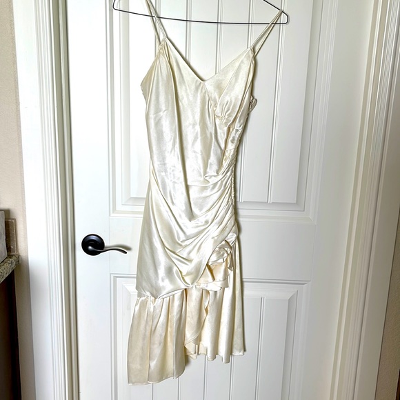 Ivory spaghetti strap asymmetrical w/zipper on left side with rose complimenting - Picture 1 of 5